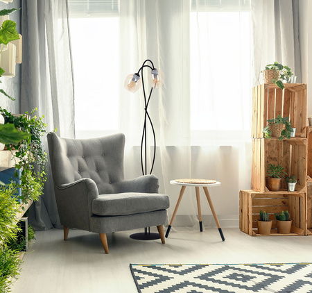 Bursztynowa lampa podłogowa do przytulnego salonu K-5193 z serii DIUNA