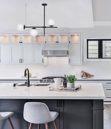 Niesymetryczna lampa sufitowa z kulistymi kloszami K-4735 serii VUELTA