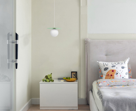 Szałwiowa lampa wisząca z białą kulką fi10 cm K-5450 z serii ROBIN