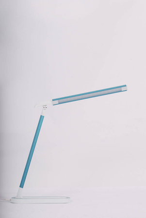 Turkusowa lampka biurkowa, wbudowany LED K-MT-206 ZIELONY z serii NIKO