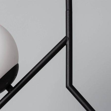 Nowoczesna lampa wisząca metalowa szklane kule Balts