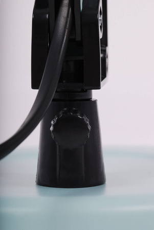 Regulowana lampa biurkowa w kolorze miętowym K-MT-COSMO MIĘTOWY