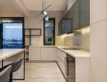 Niebanalna lampa wisząca z ruchomą tarczą K-5373 z serii SANTE