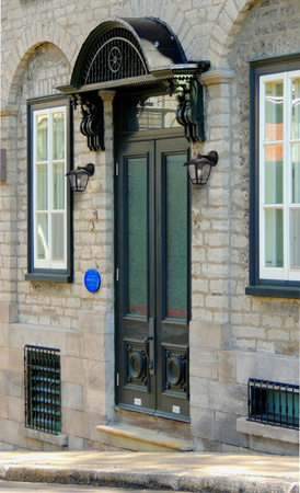 Czarny kinkiet elewacyjny, stopień ochrony IP44 K-8201 z serii NAPOLI