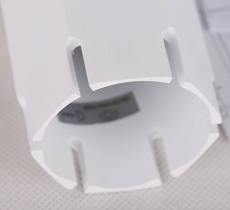 Lampa wisząca biała naświetlacz Tuba 31-77684