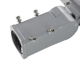 Regulowany uchwyt montażowy na wysięgnik lub słup