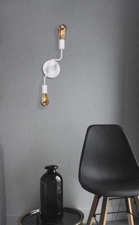 Biały kinkiet na dwie żarówki z dużym gwintem K-4045 z serii PEKA