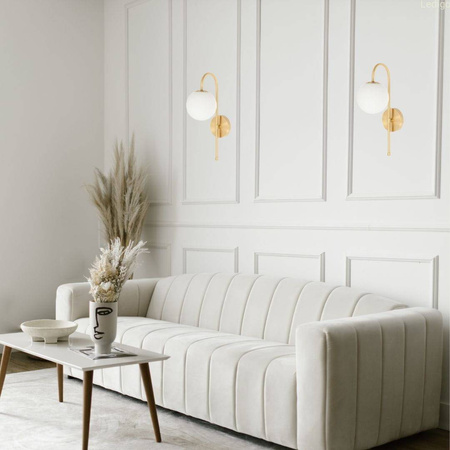 Kinkiet złoty Milano Grace mleczna kula E14