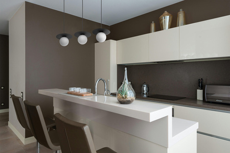 Pojedyncza lampa wisząca, czarna konstrukcja K-5435 z serii ROBIN