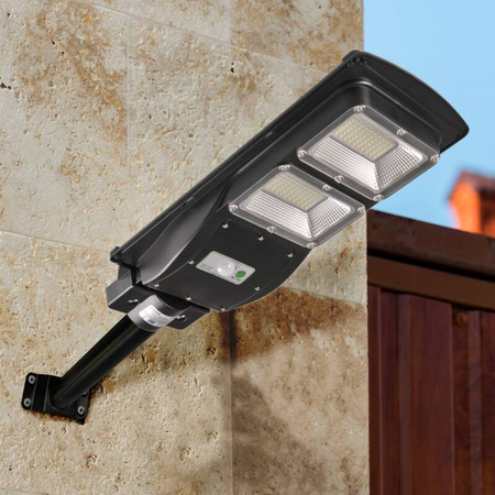 Naświetlacz Solarny LED STREET-6 z czujnikiem PIR, czarny + pilot