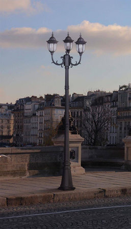 Wysoka latarnia stojąca do ogrodu K-7007A2/3N CZARNY z serii VASCO