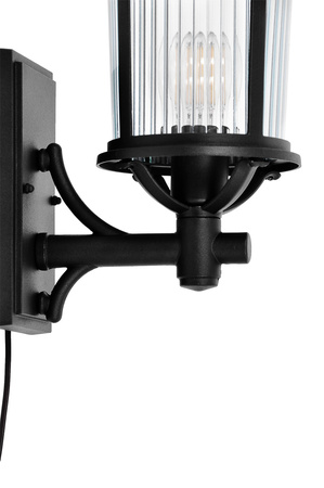 Estetyczny kinkiet elewacyjny w stylu klasycznym K-8220 z serii MIAMI