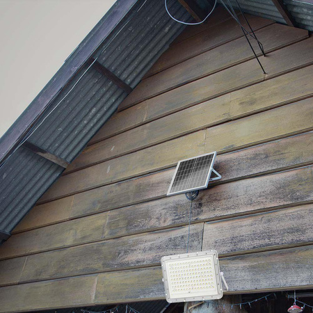 Projektor LED Solarny V-TAC 20W Pilot, AUTO, Timer, IP65 Biały VT-180W-W 4000K 1800lm