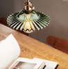 Szklana lampa wisząca falowana Balerina E27 zielona