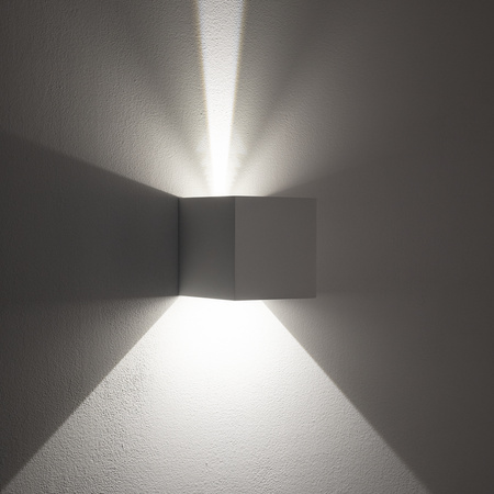 Nowodvorski Lampa ścienna natynkowa biała LIMA LED 