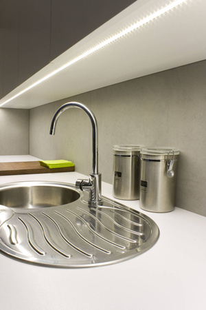 Profil aluminiowy do LED MICRO-PLUS Kluś srebrny 2m