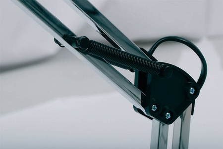 Modernistyczna lampka biurkowa z przegubami K-MT-COSMO CHROM