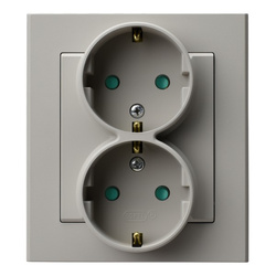 Ospel Sonata Kaszmir Gniazdo podwójne z uziemieniem schuko z przesłonami torów prądowych, kompletne z ramką GP-2RSP/82