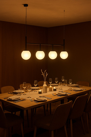 Lampa wisząca z białymi szklanymi kulami nad stół K-4883 z serii FARO